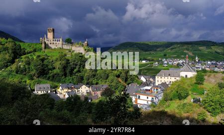 Beilstein: Burg Metternich oberhalb Beilstein, Mosel, Rheinland-Pfalz, Deutschland Stockfoto