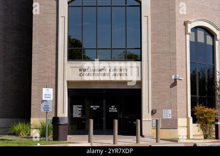 Georgetown, Texas, USA. November 2024. Das Williamson County Justice Center Courthouse Annex in Georgetown, Texas, wurde am 29. November 2024 gesehen. (Kreditbild: © Scott Coleman/ZUMA Press Wire) NUR REDAKTIONELLE VERWENDUNG! Nicht für kommerzielle ZWECKE! Stockfoto