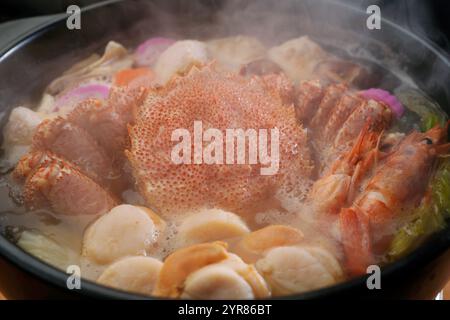 Haarige Krabbe in einem Topf Stockfoto