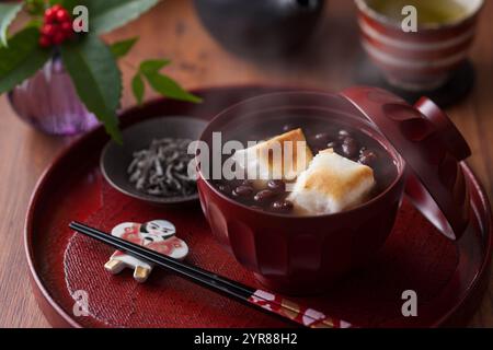 Oshiruko (Suppe aus süßer Bohnenpaste) Stockfoto