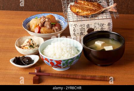 Japanisches Festmakrelen aus getrockneten Pferdemakrelen Stockfoto