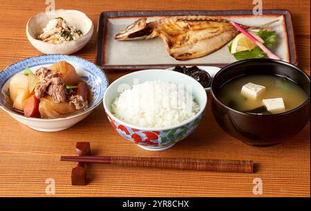 Japanisches Festmakrelen aus getrockneten Pferdemakrelen Stockfoto