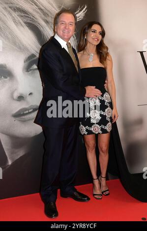 Corrado Pesci und Veronica Pesci bei der Preisverleihung Premio Virna Lisi 2024 im Teatro dellOpera di Roma. Rom, 02.12.2024 *** Corrado Pesci und Veronica Pesci bei der Preisverleihung Premio Virna Lisi 2024 im Teatro dellOpera di Roma Rome, 02 12 2024 Foto:XA.XM.xTinghinox/xFuturexImagex lisi 4224 Stockfoto
