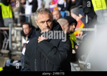 Bundestrainer Christian WUECK Wück, GER, Frauen, Fussball Laenderspiel der Frauen, Deutschland GER - Italien ITA 1-2, am 02.12.2024 in Bochum/Deutschland. *** Nationaltrainer Christian WUECK Wück, GER , Frauen, Frauen-Fußball-Nationalspiel, Deutschland GER Italien ITA 1 2, am 02 12 2024 in Bochum Deutschland Stockfoto