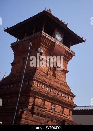 Backsteinminarett der historischen Menara Kudus-Al Aqso Moschee Stockfoto