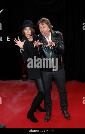 Anouschka Renzi und Dieter Landuris bei der Premiere von Nosferatu im Zoo Palast in Berlin am 2.11.2024 *** Anouschka Renzi und Dieter Landuris bei der Premiere von Nosferatu im Zoo Palast in Berlin am 2 11 2024 Stockfoto