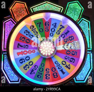 Neon-Roulette-Spielautomat Stockfoto