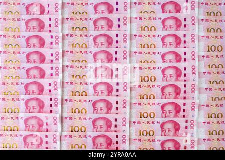 Papierscheine chinesischer Yuan , Wirtschaft und Finanzen. Hintergrund des chinesischen Yuan. Geld drucken Stockfoto