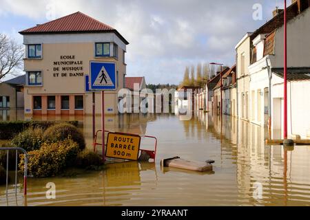 Arques (Nordfrankreich), 2024.01.04: Neue Überschwemmung der AA. Rote Wachsamkeit, Unwetterwarnung im Departement Pas-de-Calais follo Stockfoto