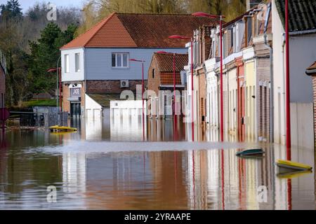 Arques (Nordfrankreich), 2024.01.04: Neue Überschwemmung der AA. Rote Wachsamkeit, Unwetterwarnung im Departement Pas-de-Calais follo Stockfoto