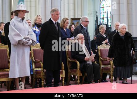 Belgien, im Brüsseler Stadtteil Laeken, 20. Februar 2024: Messe zum Gedenken an verstorbene Mitglieder der belgischen Königsfamilie in der Kirche unseres L Stockfoto