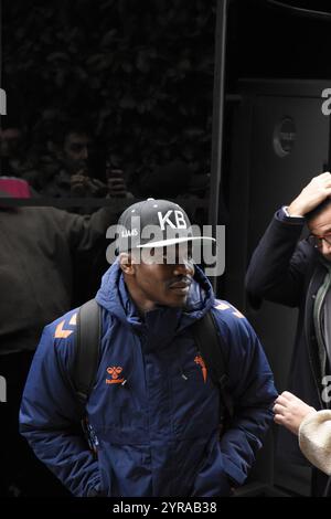 Fotografias del RC Celta de Vigo bajando del Bus y entrando al Hotel Stockfoto