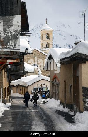 Saint-Véran (Südostfrankreich): Die höchste Gemeinde Europas, das Dorf erhielt das Label „Plus beaux Villages de France“ (die schönste Villa) Stockfoto