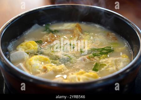 Getrocknete Pollack-Kater-Suppe ist das klassische Kater-Essen in Korea Stockfoto