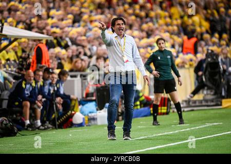 Stockholm, Schweden. Dezember 2024. Serbiens Trainerin Dragisa Zecevic während des Qualifikationsspiels der UEFA Women's Euro 2025 in der Tele2 Arena in Stockholm, Schweden, am 3. Dezember 2024. Foto: Fredrik Sandberg/TT/Code 10080 Credit: TT News Agency/Alamy Live News Stockfoto