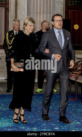 Amsterdam, Niederlande, 2024 2012-12-03 17:27:23 AMSTERDAM, 03-12-2024, Königspalast Amsterdam König Willem Alexander, Prinzessin Beatrix, Prinz Constantijn, Prinzessin Laurentien und Prinzessin Mabel nehmen am Dienstag, dem 3. Dezember, an der Verleihung der Prince Claus Impact Awards 2024 im Königspalast Amsterdam Teil. FOTO: NLBeeld/Patrick van EmstIn dem Foto: Prinz Constantijn und Prinzessin Laurentien Credit: NL Beeld / Patrick van EMST Stockfoto