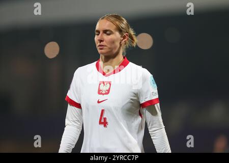 Wien, Österreich. Dezember 2024. Wien, Österreich, 3. Dezember 2024: Oliwia WOS (4 Polen) während des Qualifikationsspiels der Frauen in Europa im Spiel Österreich gegen Polen im Viola Park, Wien Tom Seiss/SPP (Tom Seiss/SPP) Credit: SPP Sport Pressefoto. /Alamy Live News Stockfoto