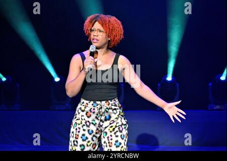 Edinburgh, Schottland, Großbritannien. August 2024. Edinburgh Fringe: Pleasance Opening Gala mit Aufführungen einiger dieser Jahre Acts im Pleasance Grand Theatre. Die gefeierte Komödiantin Kemah Bob. Quelle: Craig Brown/Alamy Live News Stockfoto