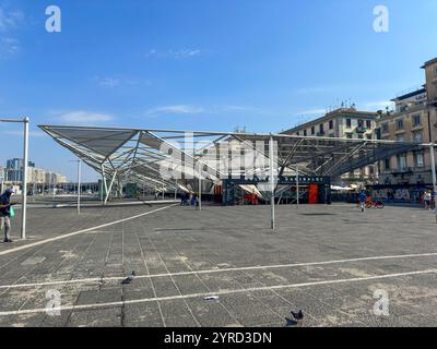 Galleria Garibaldi, Einkaufszentrum in Neapel Stockfoto