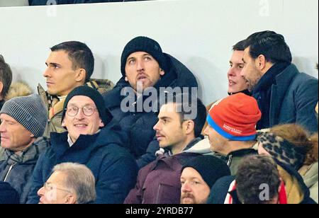 Harry Kane, FCB 9 verletzt im DFB-Pokal Spiel FC BAYERN MÜNCHEN - BAYER 04 LEVERKUSEN des Deutschen Fußball-Pokals am 3. Dezember 2024 in München. Saison 2024/2025 Fotograf: Peter Schatz - DFB-VORSCHRIFTEN VERBIETEN JEDE VERWENDUNG VON FOTOGRAFIEN als BILDSEQUENZEN und/oder QUASI-VIDEO - Stockfoto