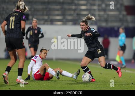 Wien, Österreich. Dezember 2024. Wien, Österreich, 3. Dezember 2024: Laura Wienroither (12 Österreich) in Aktion während des Qualifikationsspiels der Frauen in Europa im Spiel Österreich gegen Polen im Viola Park, Wien Tom Seiss/SPP (Tom Seiss/SPP) Credit: SPP Sport Press Photo. /Alamy Live News Stockfoto