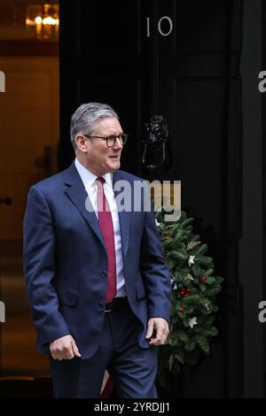 London, Großbritannien. Dezember 2024. Sir Keir Starmer, Premierminister des Vereinigten Königreichs, begrüßt Kyriakos Mitsotakis, Premierminister von Griechenland, heute in der Downing Street 10 zu Treffen. Quelle: Imageplotter/Alamy Live News Stockfoto