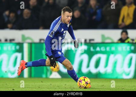 Leicester, Großbritannien. Dezember 2024. Jamie Vardy aus Leicester City ist am 3. Dezember 2024 im King Power Stadium, Leicester, Vereinigtes Königreich (Foto: Alfie Cosgrove/News Images) in Leicester, Vereinigtes Königreich, am 3. Dezember 2024 in Leicester, Vereinigtes Königreich. (Foto: Alfie Cosgrove/News Images/SIPA USA) Credit: SIPA USA/Alamy Live News Stockfoto