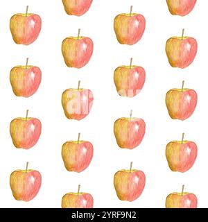 Ein glänzend gestreifter Apfel ganz und ein nahtloses Viertelaquarell-Muster isoliert auf weiß. Handgemalte Kunst perfekt für kulinarische Designs und Drucke Stockfoto