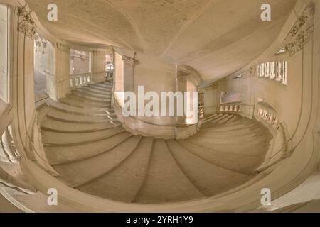 FRANKREICH - LOIRE-TAL - LOIR ET CHER (41) - SCHLOSS VON CHAMBORD : DIE GROSSE TREPPE MIT DOPPELTER REVOLUTION (ODER 'DOPPEL-HELIX'), DIE MAN WAHRSCHEINLICH OW Stockfoto