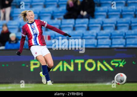 Oslo 20241203. Frida Maanum steigert den Vorsprung Norwegens auf 2-0 während des EM-Qualifikationsspiels im Frauenfußball zwischen Norwegen und Nordirland im Ullevaal-Stadion. Foto: Fredrik Varfjell / NTB Stockfoto