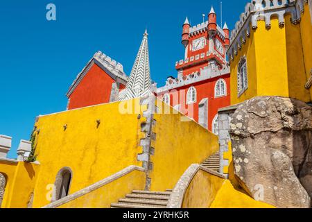 Historische Architektur des Pena National Palace in Sintra. Portugal Stockfoto