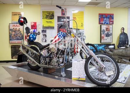 Handgefertigte Chopper-Motorräder, die im Film Easy Rider im Motorcycle Museum in Newburgh, New York, zu sehen sind. Es sind Replikate. Stockfoto