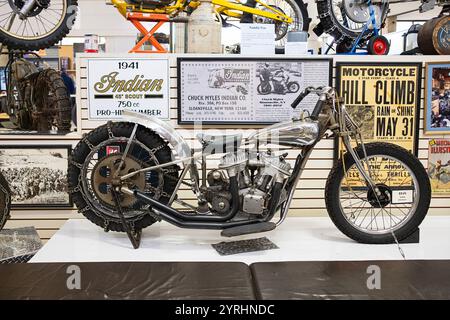Ein 1951 Indian 45' Scout Motorrad mit 750 ccm Motor im Motorcycle Museum in Newburgh, New York. Stockfoto