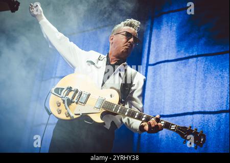 Sunderland, Großbritannien. Dezember 2024. Richard Hawley tritt auf der Feuerwache in Sunderland auf. Foto: Thomas Jackson/Alamy Live News Stockfoto