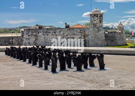 Die Festung Castillo de San Salvador de La Punta aus dem 16. Jahrhundert in der Innenstadt von La Habana, Havanna, Kuba Stockfoto