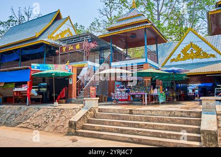 DONSAO, LAOS - 10. MAI 2019: Donsao (Don Sao) Touristenmarkt im Goldenen Dreieck, am 10. Mai in Donsao, Laos Stockfoto