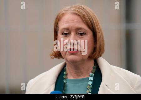 Bundesfamilienministerin Paus Erklärung von Bundesfamilienministerin Lisa Paus vor dem Bundeskanzleramt über Bildungs- und Betreuungsangebote für Grundschulkinder, sowie zum Engagementbericht Berlin Berlin GER *** Bundesfamilienministerin für Familienangelegenheiten Paus Erklärung von Bundesfamilienministerin Lisa Paus vor dem Bundeskanzleramt über Bildungs- und Betreuungsangebote für Grundschulkinder, sowie zum Berliner Engagement Report Berlin GER Stockfoto