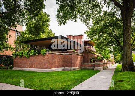 Chicago, IL USA - 21. Juli 2017: Das Frederick C. Robie House ist ein historisches Haus, das 1908-09 vom Architekten Frank Lloyd Wright entworfen und erbaut wurde Stockfoto