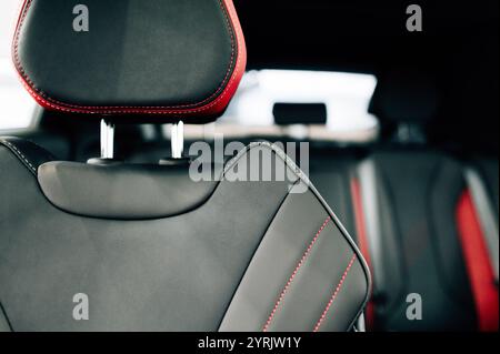 Rücksitz in einem teuren Auto. Hochwertige Fotos Stockfoto