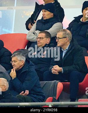 München, Deutschland. Dezember 2024. Max Eberl, Sportvorstand und Manager FC Bayern, Jan-Christian Dreesen, Vorstandsvorsitzender FCB Herbert HAINER, FCB-Präsident und Ex-CEO Adidas Arjen Robben im DFB-Pokal Spiel FC BAYERN MÜNCHEN - BAYER 04 LEVERKUSEN 0-1 des Deutschen Fußball-Pokals am 3. Dezember 2024 in München. Saison 2024/2025 Fotograf: ddp-Bilder/STAR-Bilder - DFB-VORSCHRIFTEN VERBIETEN JEDE VERWENDUNG VON FOTOGRAFIEN als BILDSEQUENZEN und/oder QUASI-VIDEO - Credit: ddp Media GmbH/Alamy Live News Stockfoto