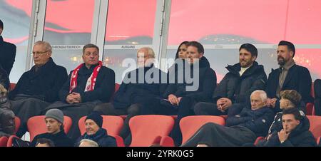 Joachim Herrmann, Bayerischer InnenministerChristian Bernreiter, Bau- und Verkehrsminister in Bayern Rudi Voeller, Voeller (DFB Sportdirektor), DFB-Cheftrainer Julian Nagelsmann, Bundestrainer, Nationaltrainer, Sandro Wagner, Benjamin Glueck, Assistenztrainer DFB im DFB-Pokal-Spiel FC BAYERN MÜNCHEN - BAYER 04 LEVERKUSEN 0-1 des Deutschen Fußballpokals am 3. Dezember 2024 in München. Saison 2024/2025 Fotograf: ddp-Bilder/STAR-Bilder - DFB-VORSCHRIFTEN VERBIETEN JEDE VERWENDUNG VON FOTOGRAFIEN als BILDSEQUENZEN und/oder QUASI-VIDEO - Stockfoto