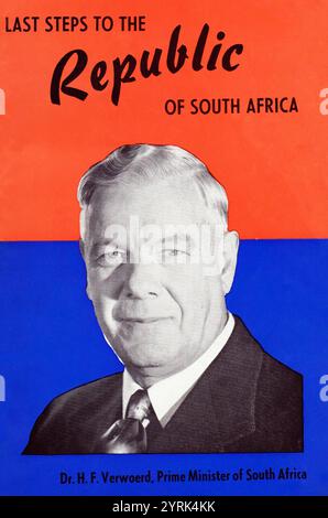 Hendrik Verwoerd (1901 ? 6. September 1966), Premierminister von Südafrika. Er gilt allgemein als Architekt der Apartheid. Verwoerd spielte eine wichtige Rolle bei der sozialen Gestaltung der Apartheid, des Systems institutionalisierter Rassentrennung und weißer Vorherrschaft, als Minister für Native Affairs (1950?1958) und dann als Premierminister (1958?1966), bis zu seiner Ermordung im Jahr 1966. Stockfoto