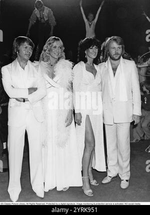 ABBA. Eine schwedische Popgruppe, die zu den beliebtesten und erfolgreichsten Musikgruppen aller Zeiten zählt. Die Mitglieder von ABBA: Anni-Frid Lyngstad, Benny Andersson, Agnetha Fältskog und Björn Ulvaeus. Auf dem Bild bei ihrer Ankunft in den USA. 1980 Stockfoto