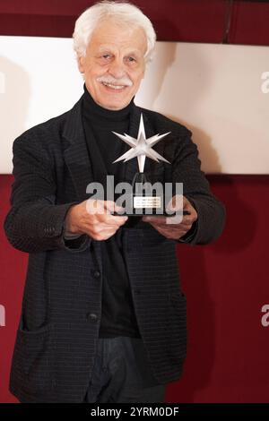 TURIN, ITALIEN - 26. NOVEMBER: Miche Placido nimmt am 42. Torino Film Festival 2024 Teil und erhält den Preis „Stella della Mole“ Stockfoto