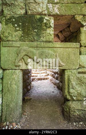 Das Löwentor im Archaeological Park Butrint im Nationalpark Butrint, Südalbanien. Ein UNESCO-Weltkulturerbe. Ein legendäres Merkmal von Butrint Stockfoto