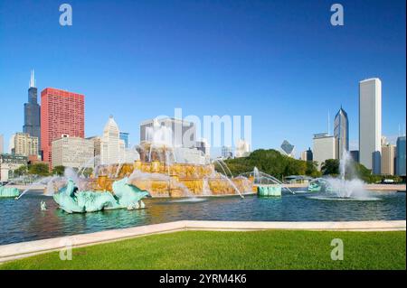 Grant Park, Buckingham Fountain und Blick auf die Stadt. Chicago. Illinois, USA Stockfoto