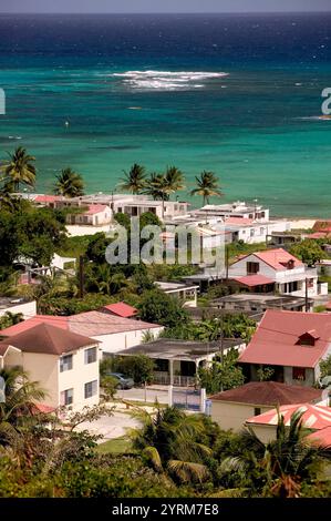 Französisch-Westindien (FWI), Guadeloupe, Marie-Galante Island, Capesterre: Stadtgebäude, Main East Coast Town Stockfoto