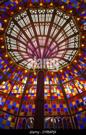 USA, Louisiana, Baton Rouge, Louisiana Old State Capitol Museum, Buntglas-Rotunde Interieur Stockfoto