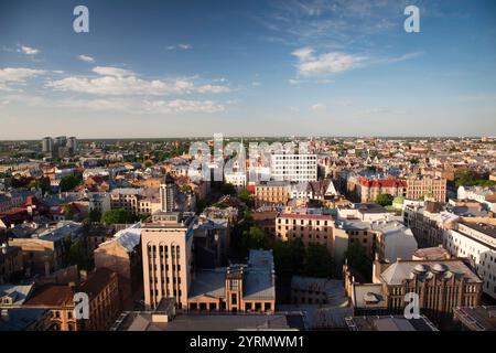 Lettland, Riga, erhöhten Blick auf die Neuen Riga, am späten Nachmittag Stockfoto