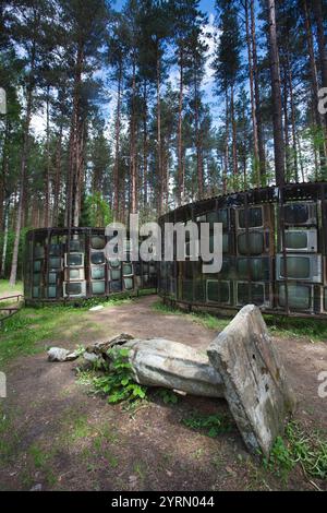 Litauen, Vilnius-Gebiet, Europos Parkas Skulpturenpark, LNK Infotree von Gintaras Karosas, 2001, litauischer Künstler und Foudner des Parks, weltweit Stockfoto